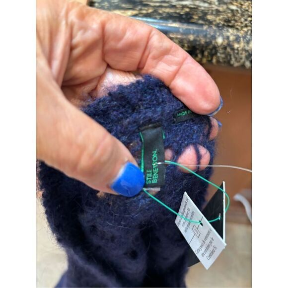 Stile Beneton NWT M Royal deep blue open weave crochet style long sleeve button - Picture 3 of 7